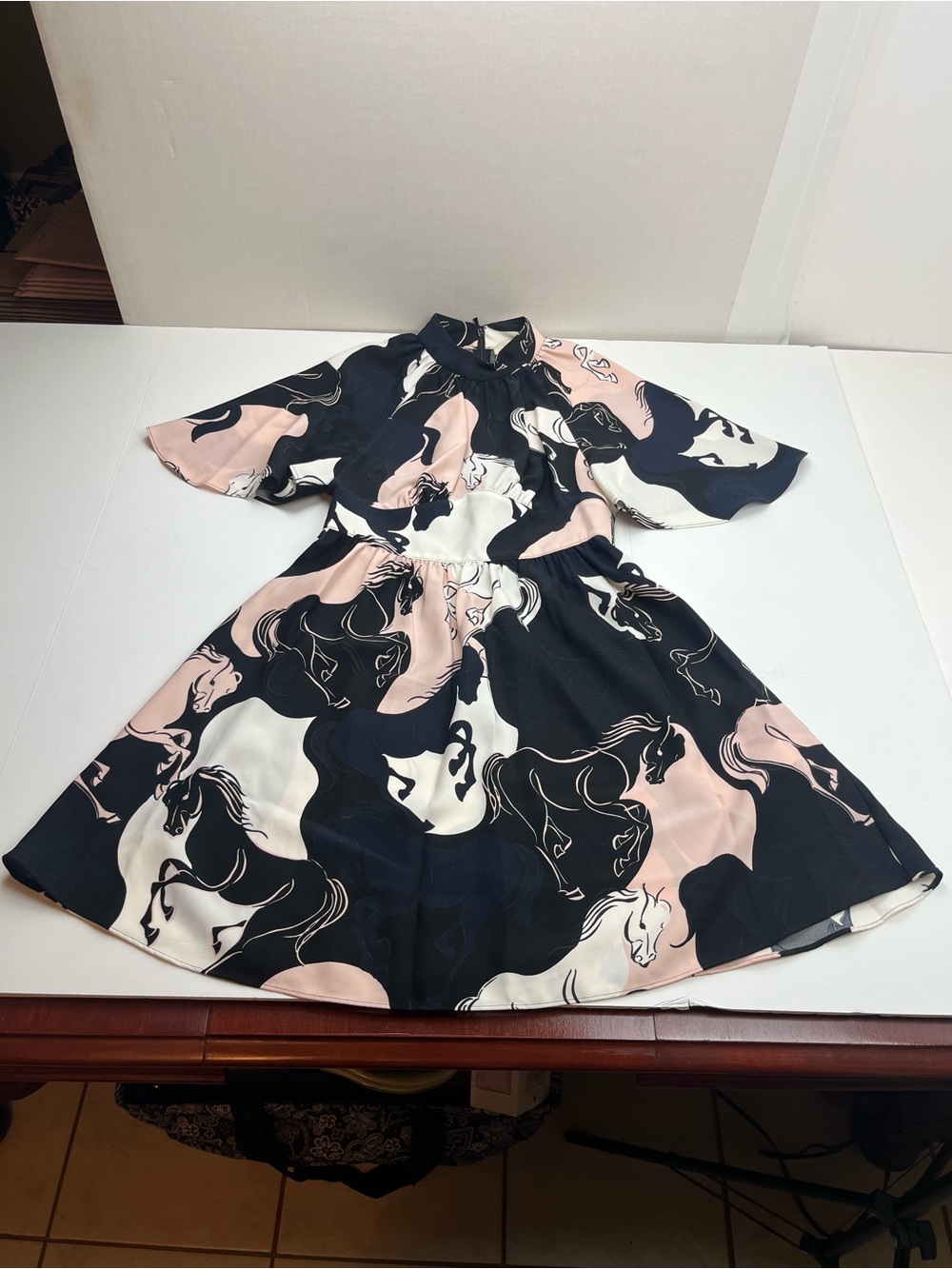 Kate Spade Wild Ones Stallions Crepe Dress Womens Size 2 Horses Pink Black